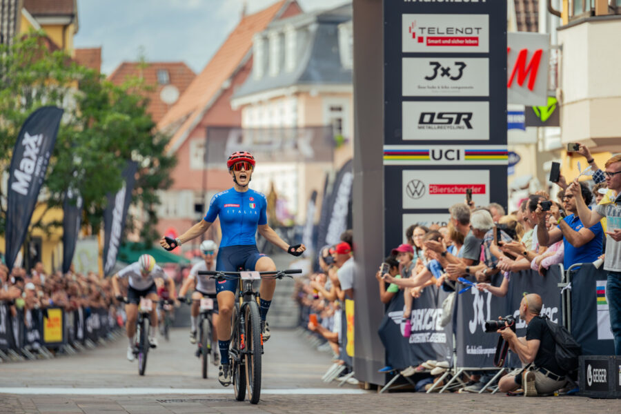 Van Eck and Tormena on Top of the World in Aalen City Mountainbike